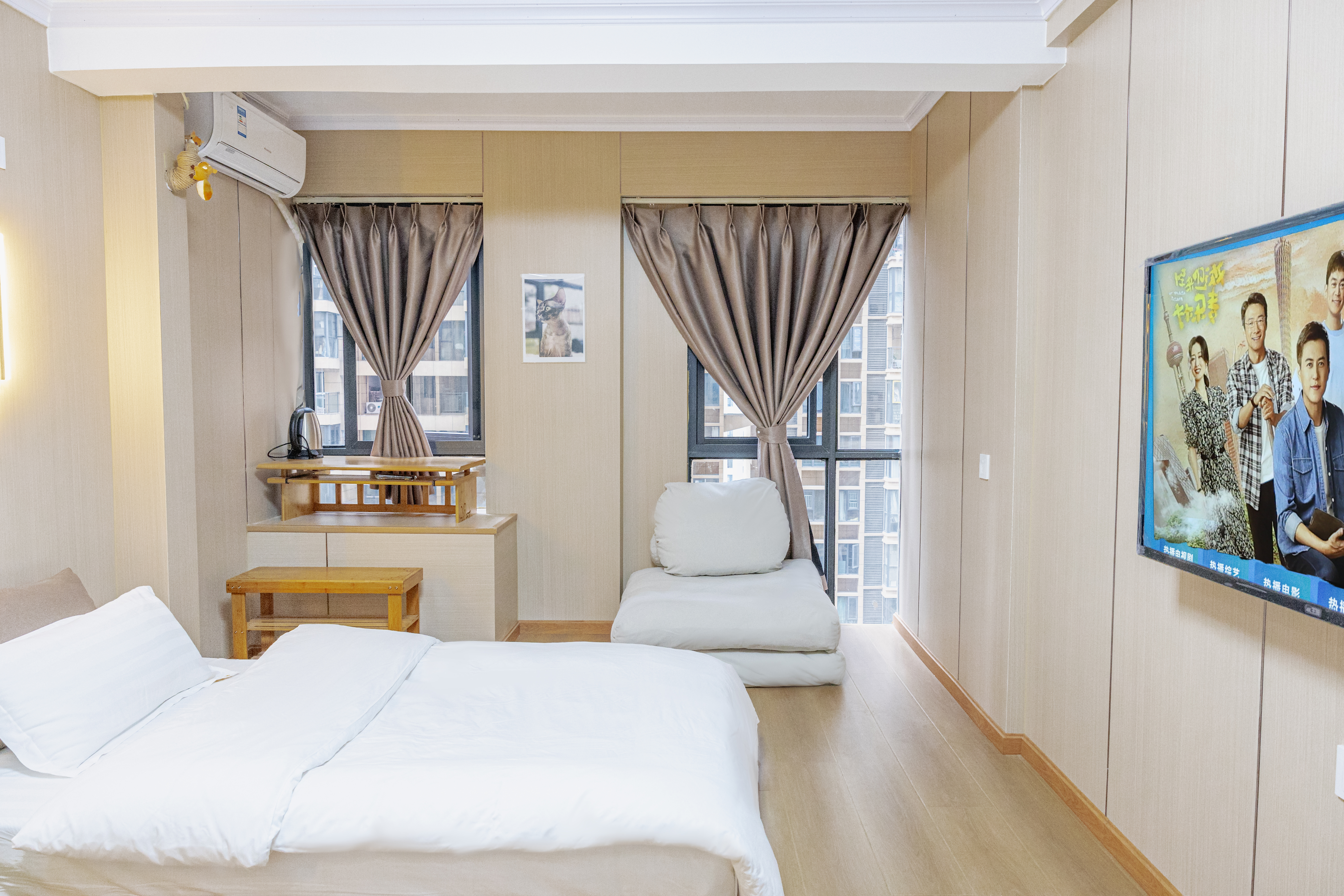 City View Room / 城景间